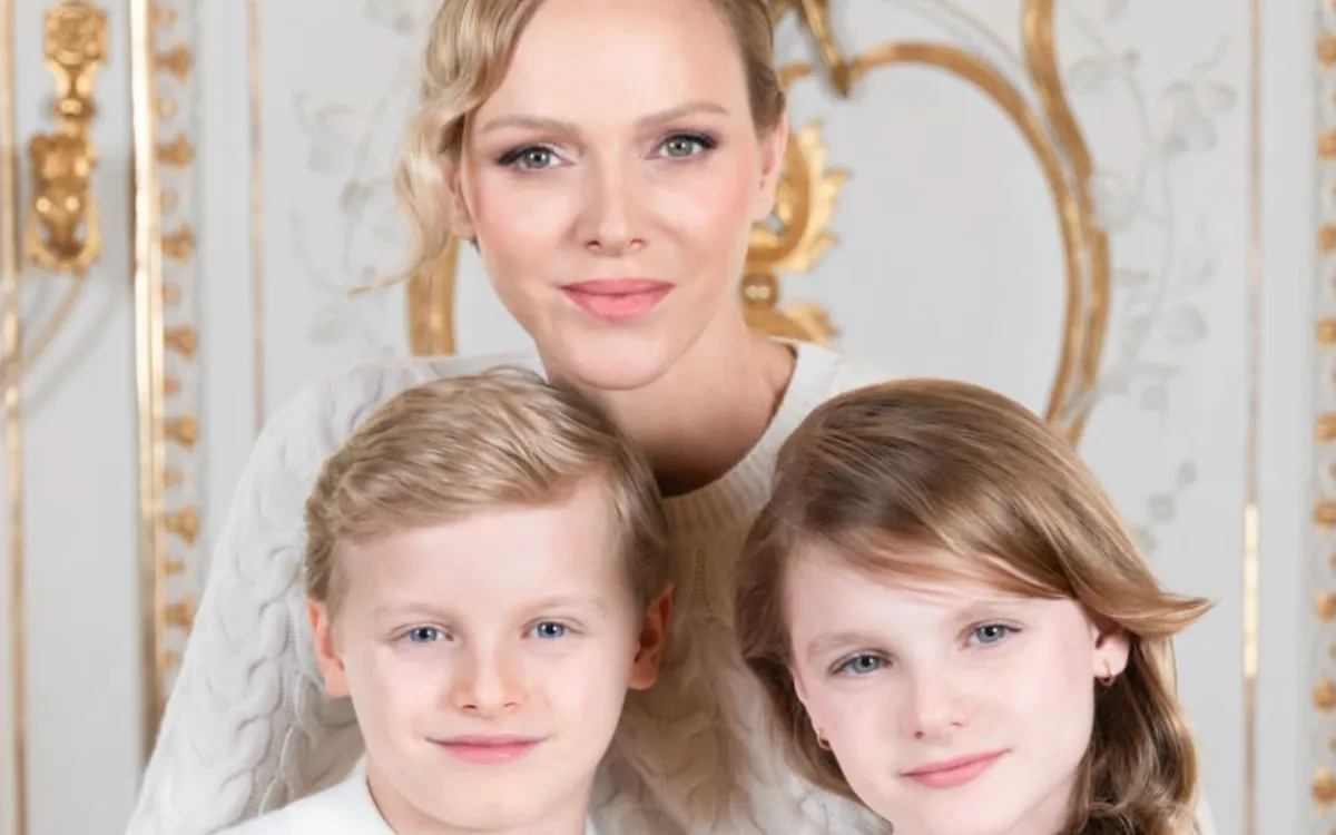 « Bonne fête à toutes les mamans » : Charlène de Monaco apparaît radieuse avec ses jumeaux