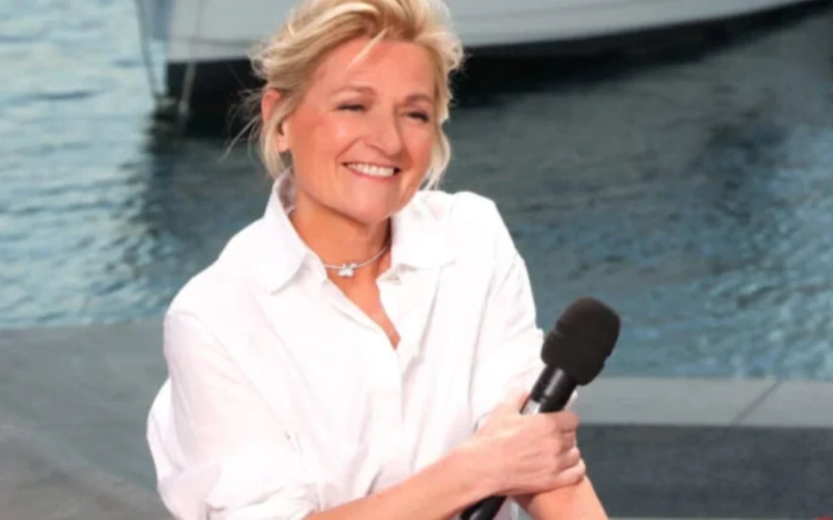 C à vous : Anne-Élisabeth Lemoine rempile pour une ultime saison sur France 5