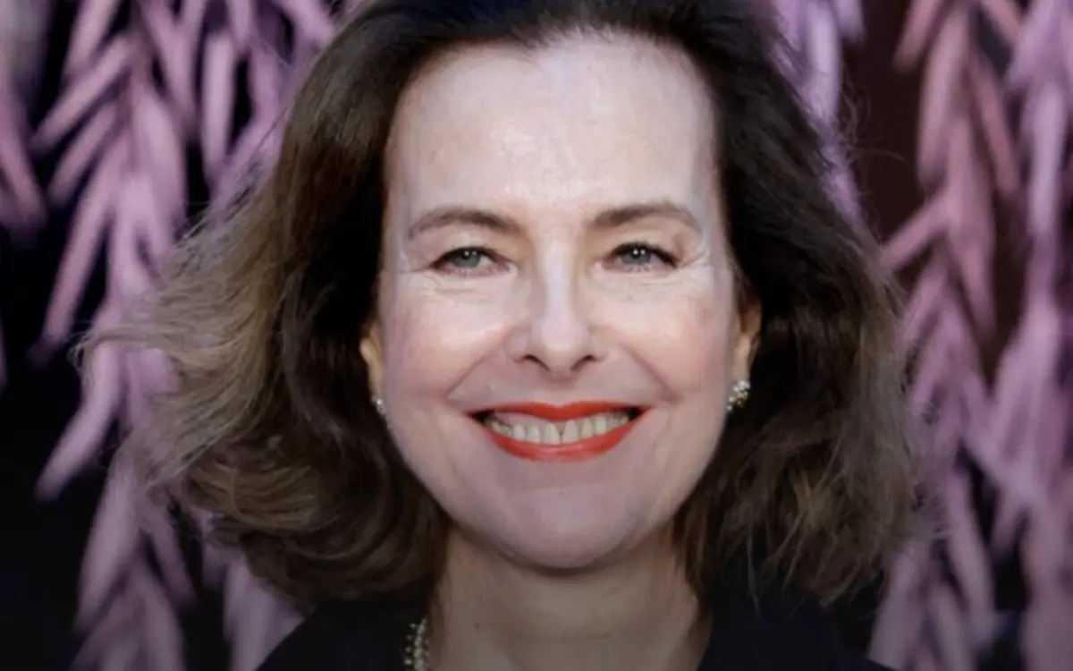 Carole Bouquet révèle comment ses blessures d'enfance ont influencé son éducation