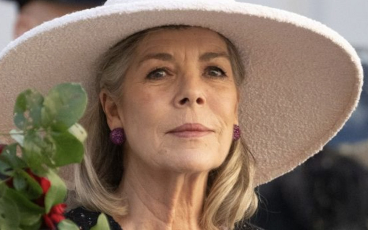Caroline de Monaco : Grand-mère à plein temps ! La princesse à la tête d'une incroyable tribu de huit petits-enfants ! 