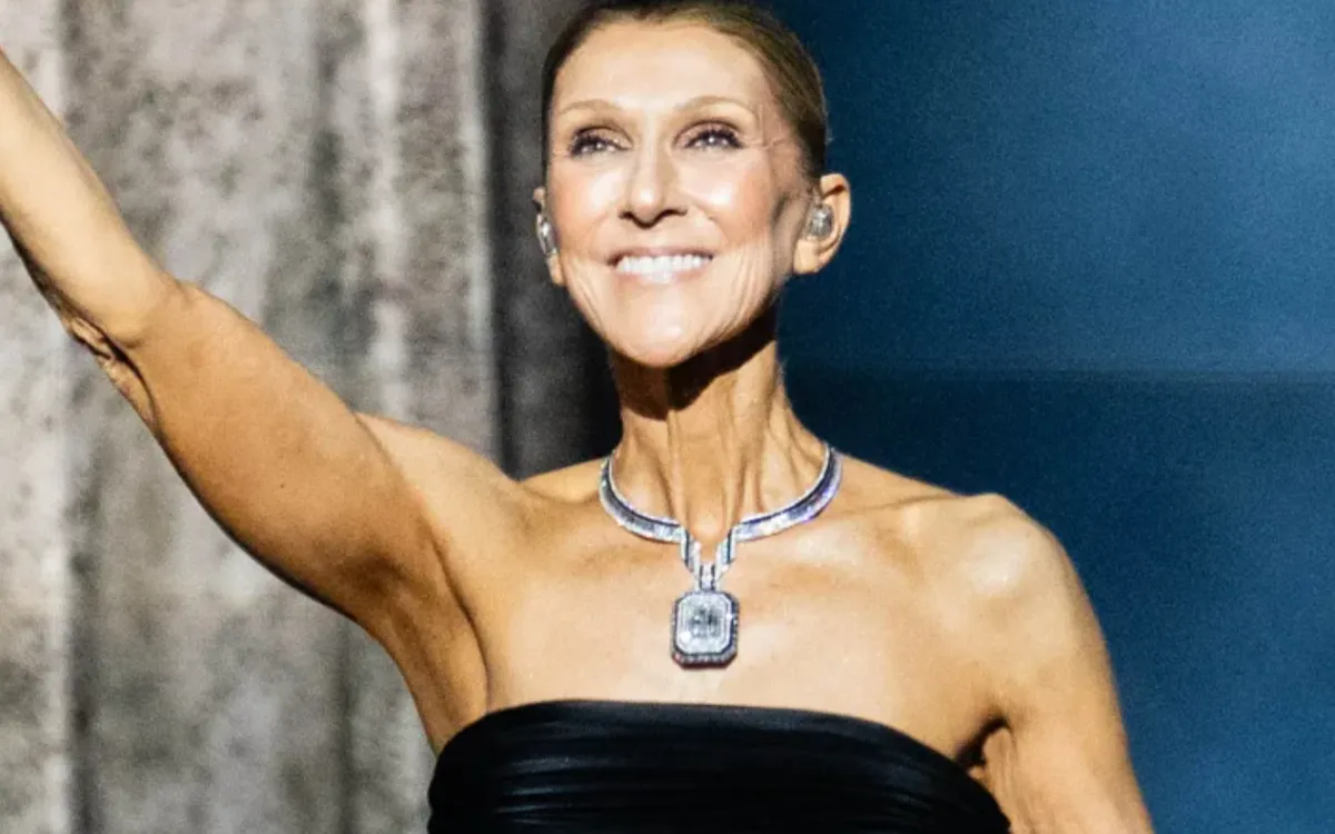 Céline Dion : derrière ses 500 carats à Paris, un détail la ramène directement à René