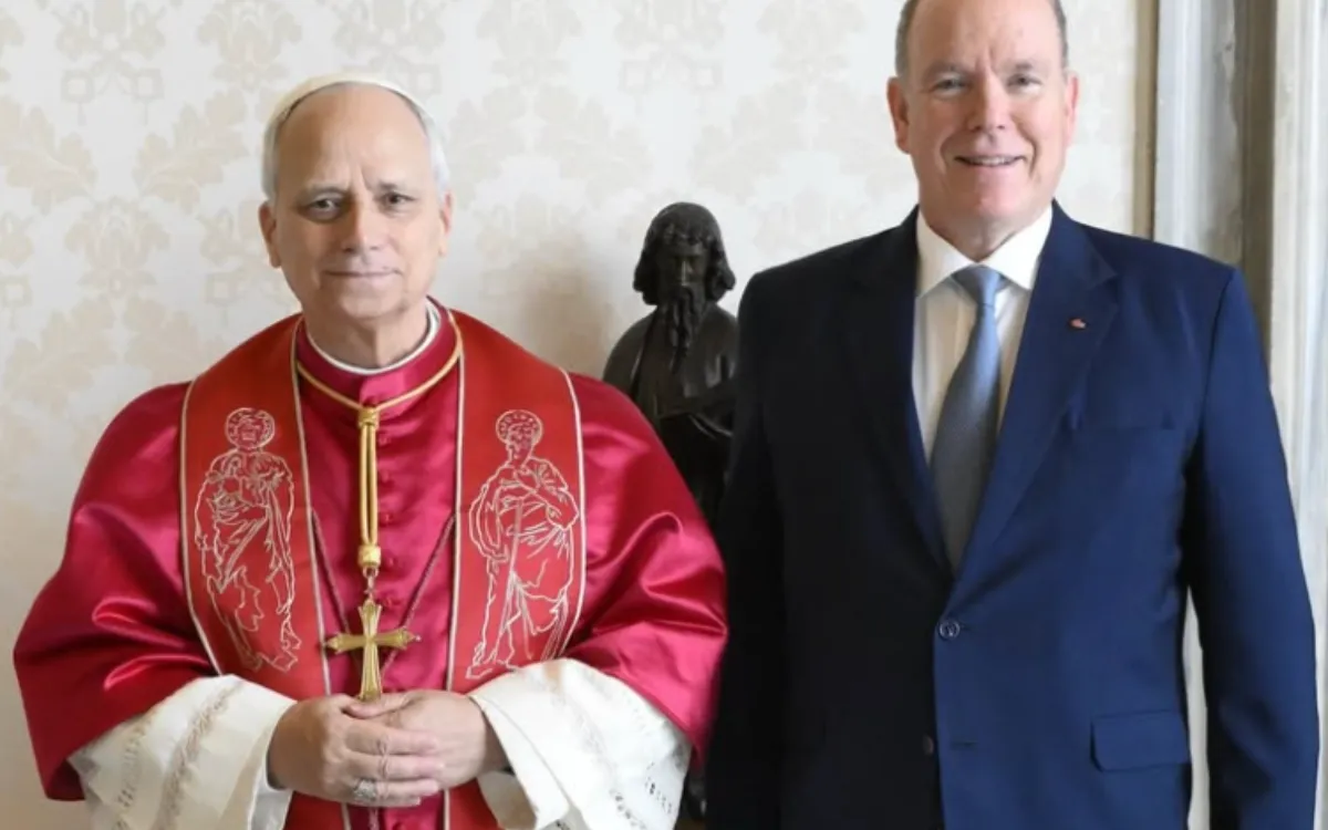 Charlène et Albert de Monaco : la visite papale qui balaie les doutes