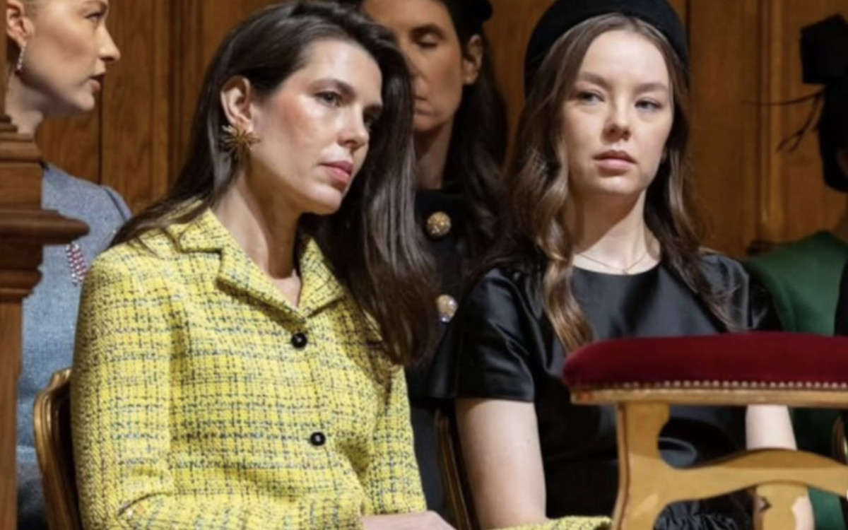 Charlotte Casiraghi fait sensation à la Fête Nationale de Monaco avec un accessoire qu'elle ne porte « presque jamais » !`
