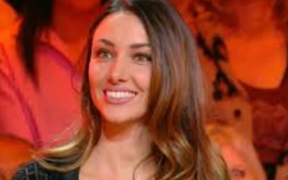 Delphine Wespiser : en plein direct, elle dévoile une manipulation inquiétante