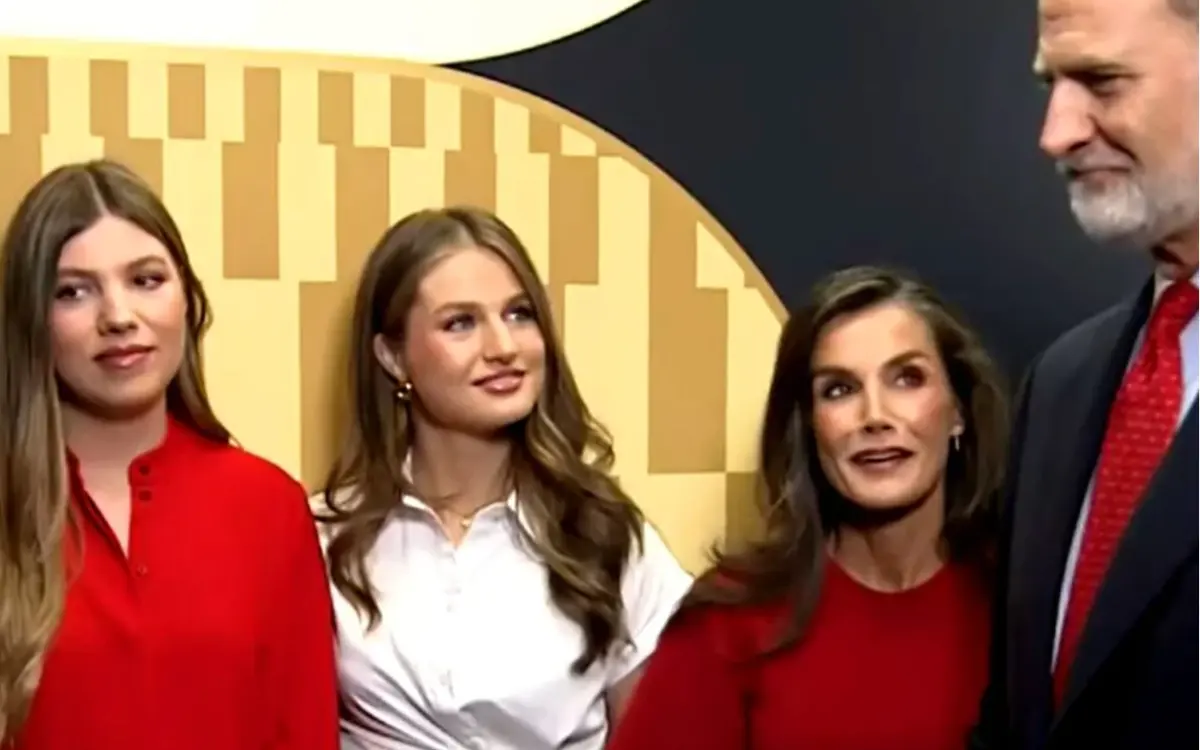 Felipe VI et la reine Letizia s'envolent pour les États-Unis avec Leonor et Sofía pour une finale historique