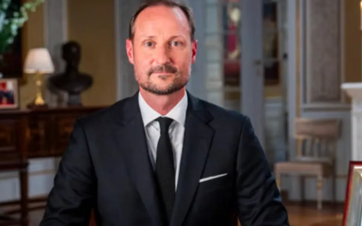 Haakon de Norvège : après la mort de son père, ce geste de roi surprend