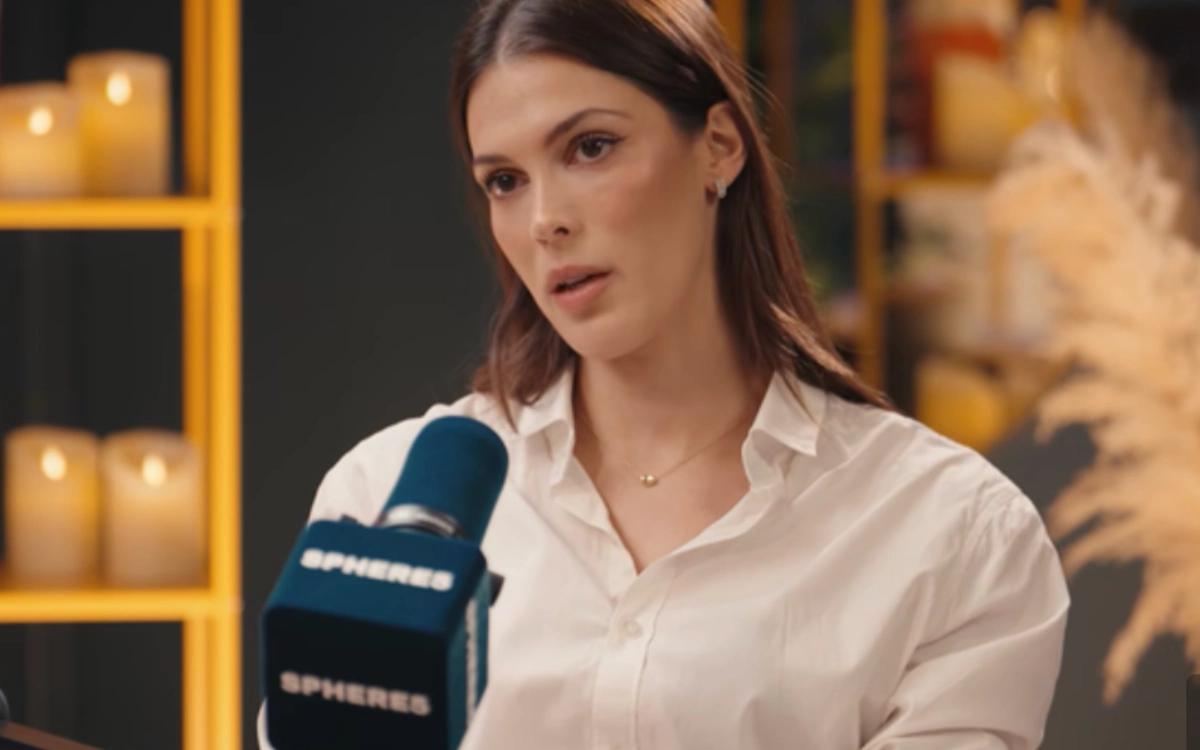 Iris Mittenaere : après ses ruptures médiatisées, elle impose enfin ses règles avec Antoine Dupont