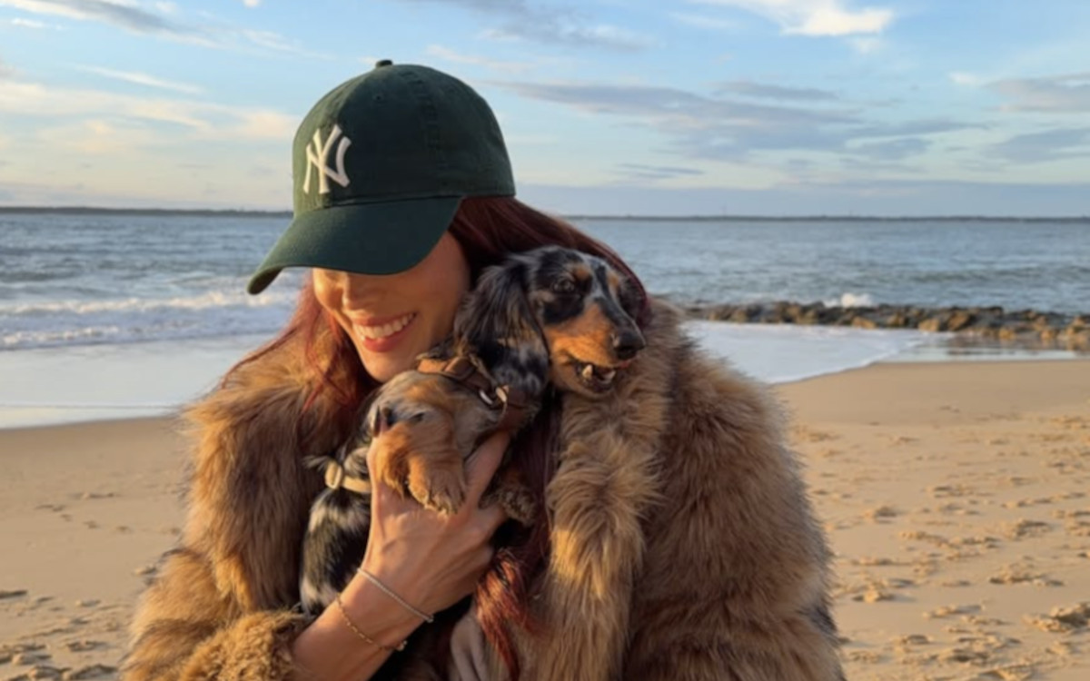 Iris Mittenaere : escapade romantique au Bassin d'Arcachon, Antoine Dupont reste dans l'ombre