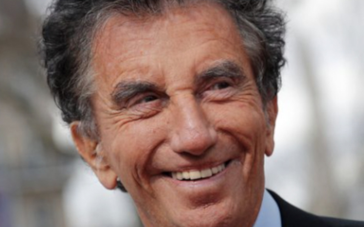 Jack Lang agressé en pleine rue 