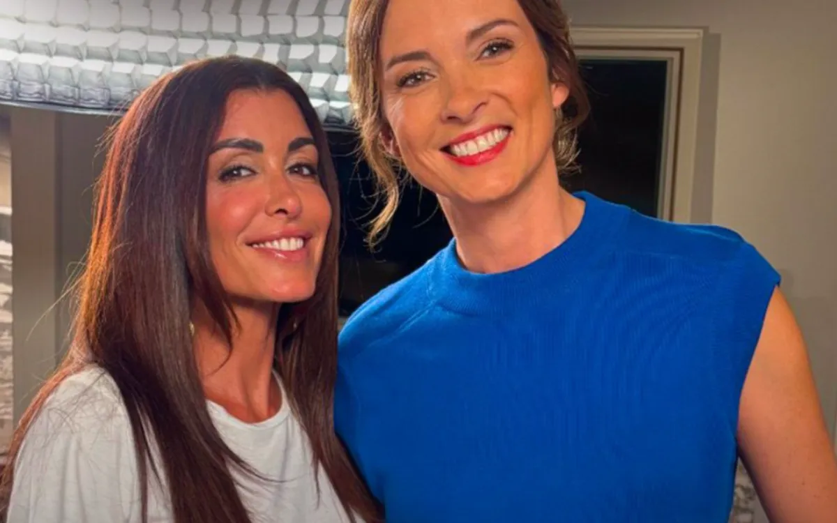 Jenifer dans un 50' Inside suivi par 1,75 million de personnes : son DJ Tour mise sur une catégorie premium à 99 euros