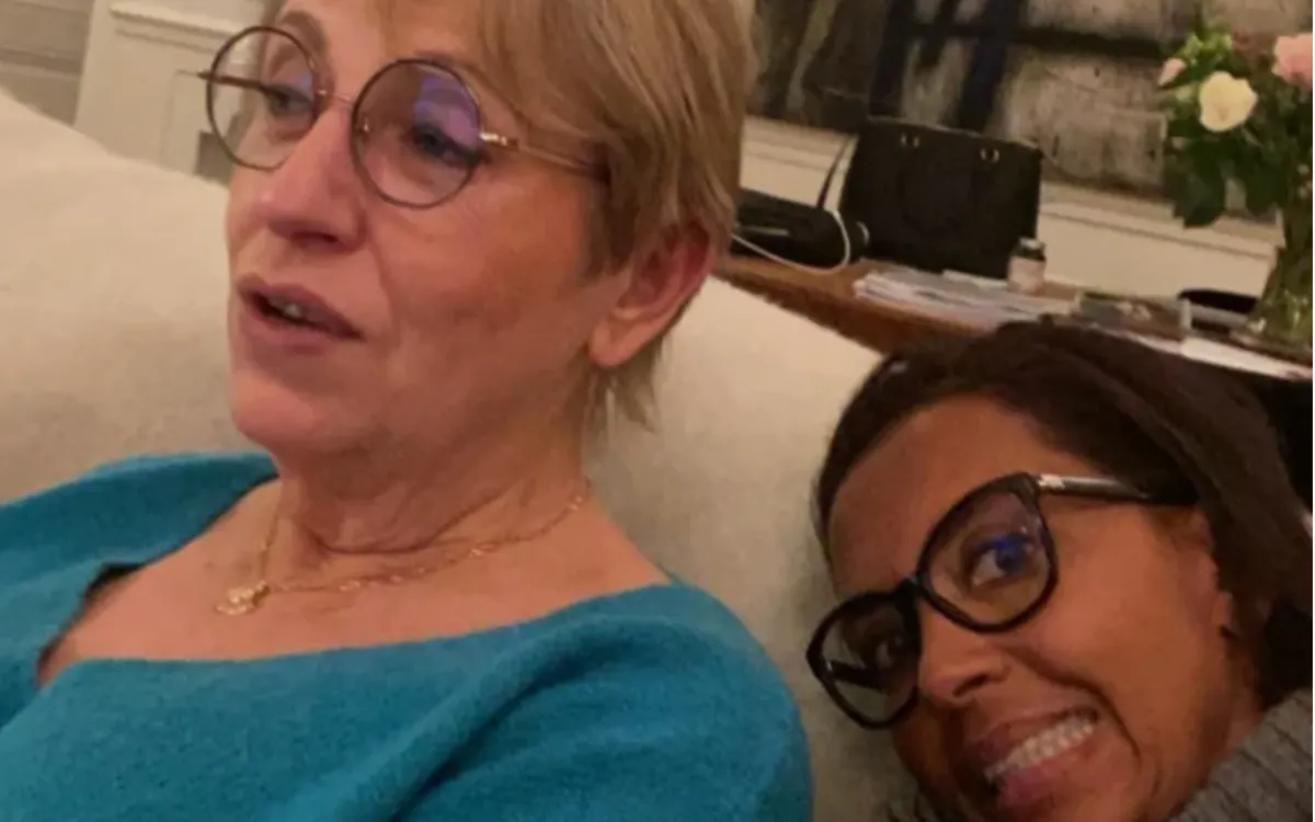 Karine Le Marchand : sa mère accepte de déménager, mais pose une condition