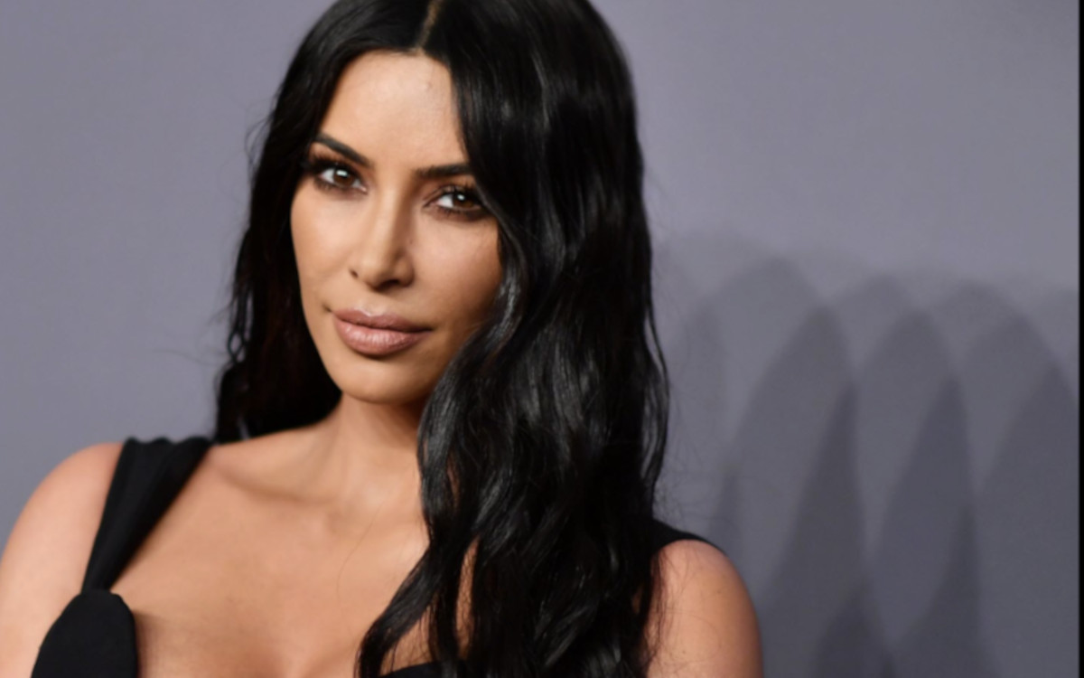 Deux vies pour une star ! Kim Kardashian « terrifiée » par un « contrat sur sa vie »