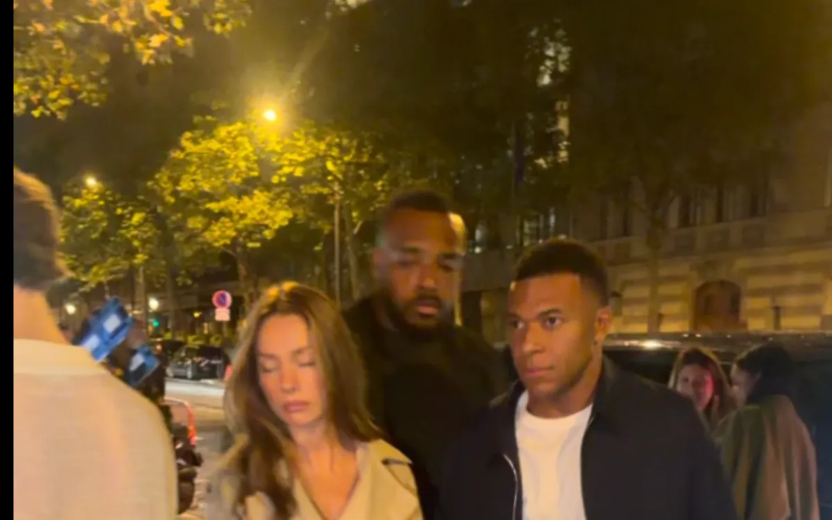 Kylian Mbappé en boîte avec Ester Expósito : ce détail change la polémique