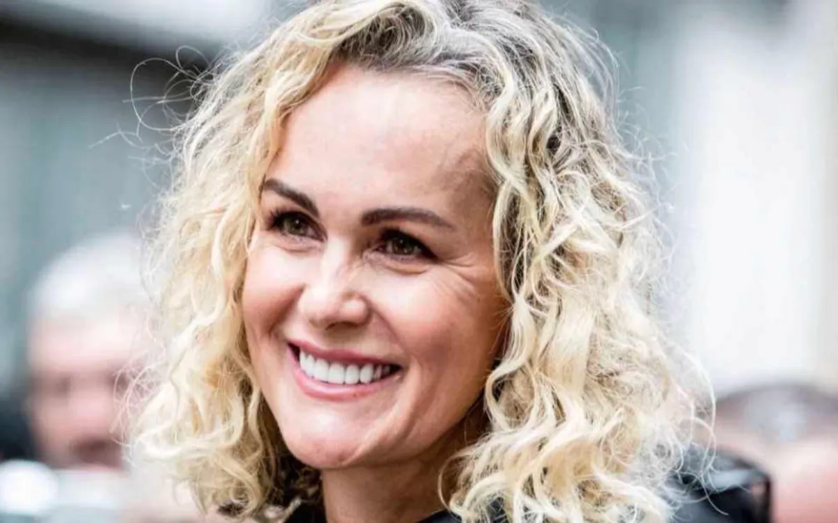 Laeticia Hallyday : pourquoi sa relation avec Serge Varsano fait polémique