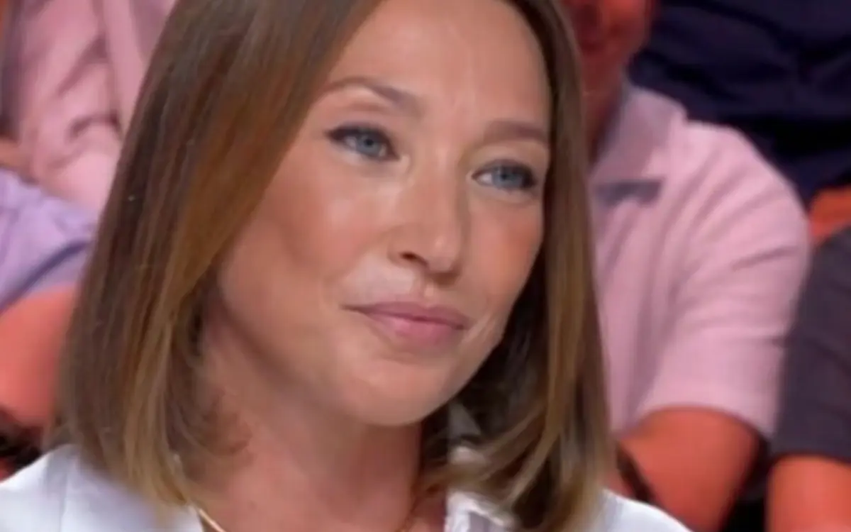 Laura Smet en vacances au cap Ferret : sa retraite en solo pour tenter de surmonter son deuil