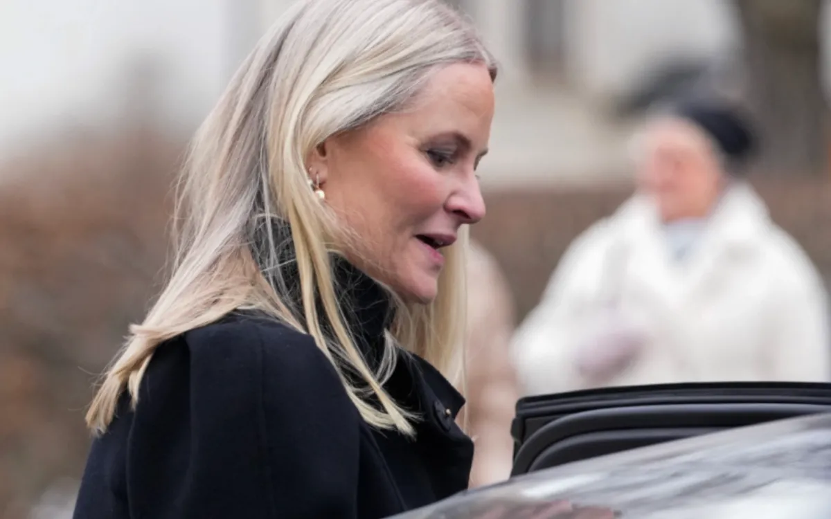 Les SMS secrets entre Mette-Marit de Norvège et Epstein
