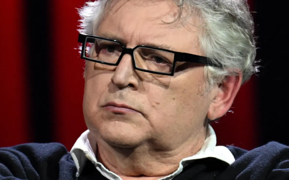 Michel Onfray : ses confidences sur son programme présidentiel généré par l'intelligence artificielle