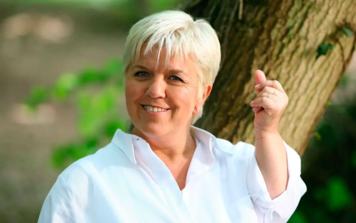 Mimie Mathy « sidérée » après l'interpellation de Philippe Proteau, réalisateur de « Joséphine, ange gardien »