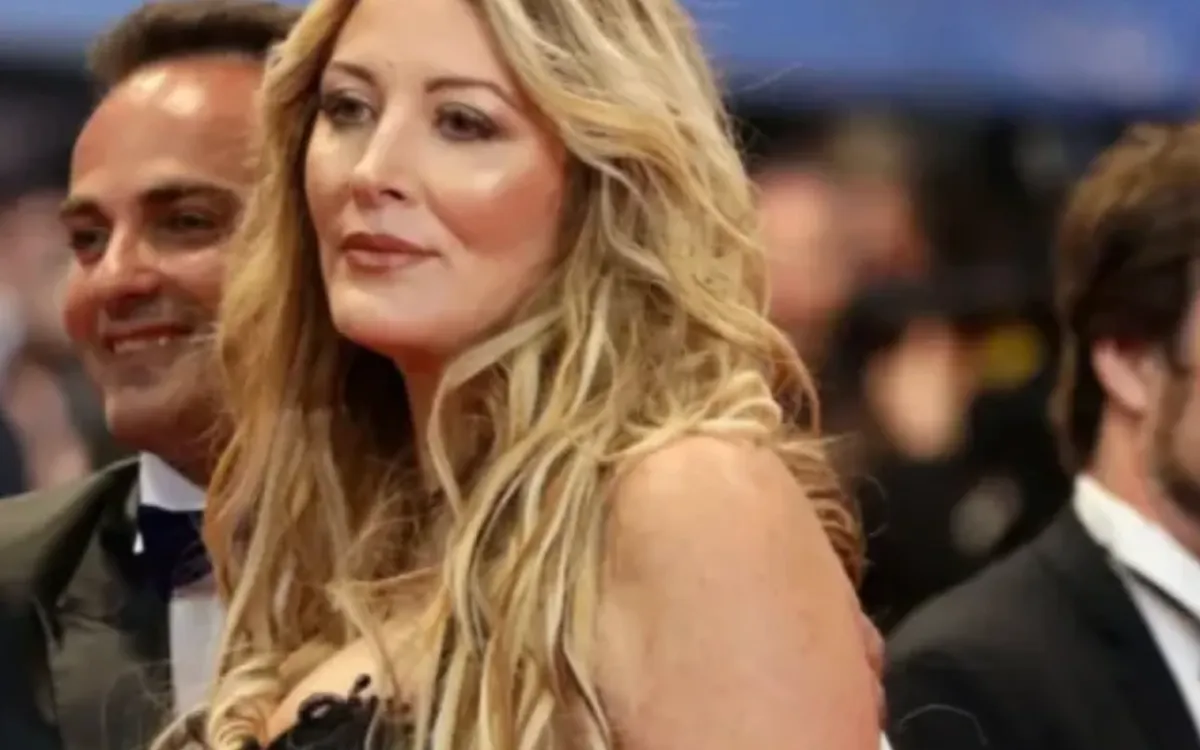 La dernière compagne de Loana attendue ce soir chez Cyril Hanouna