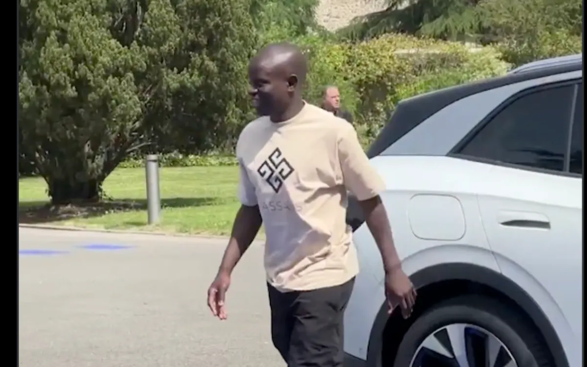 N'Golo Kanté : millionnaire mais toujours sobre, ce détail change tout