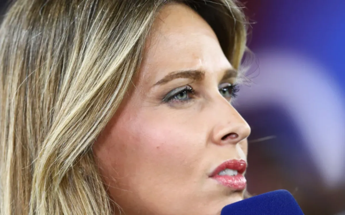 Ophélie Meunier confondue avec Ophélie Winter en plein direct sur M6