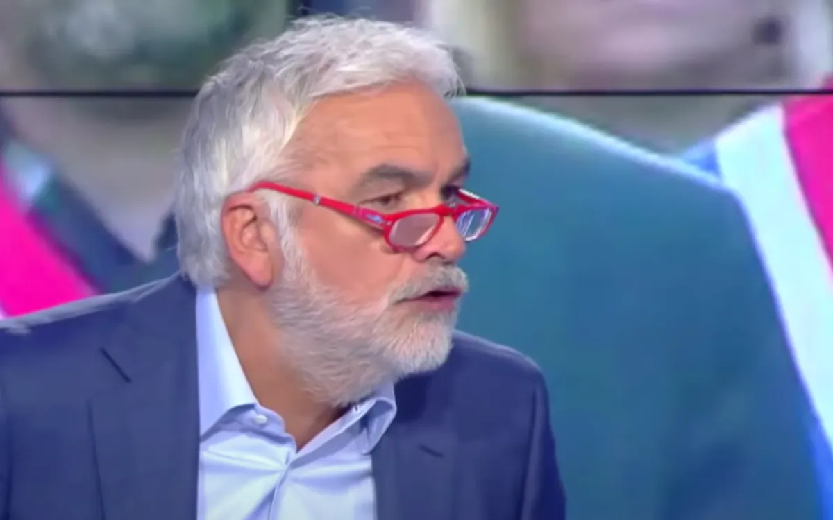  Pascal Praud Gauthier Le Bret « doublés « sur l'affaire Sarah Knafo !