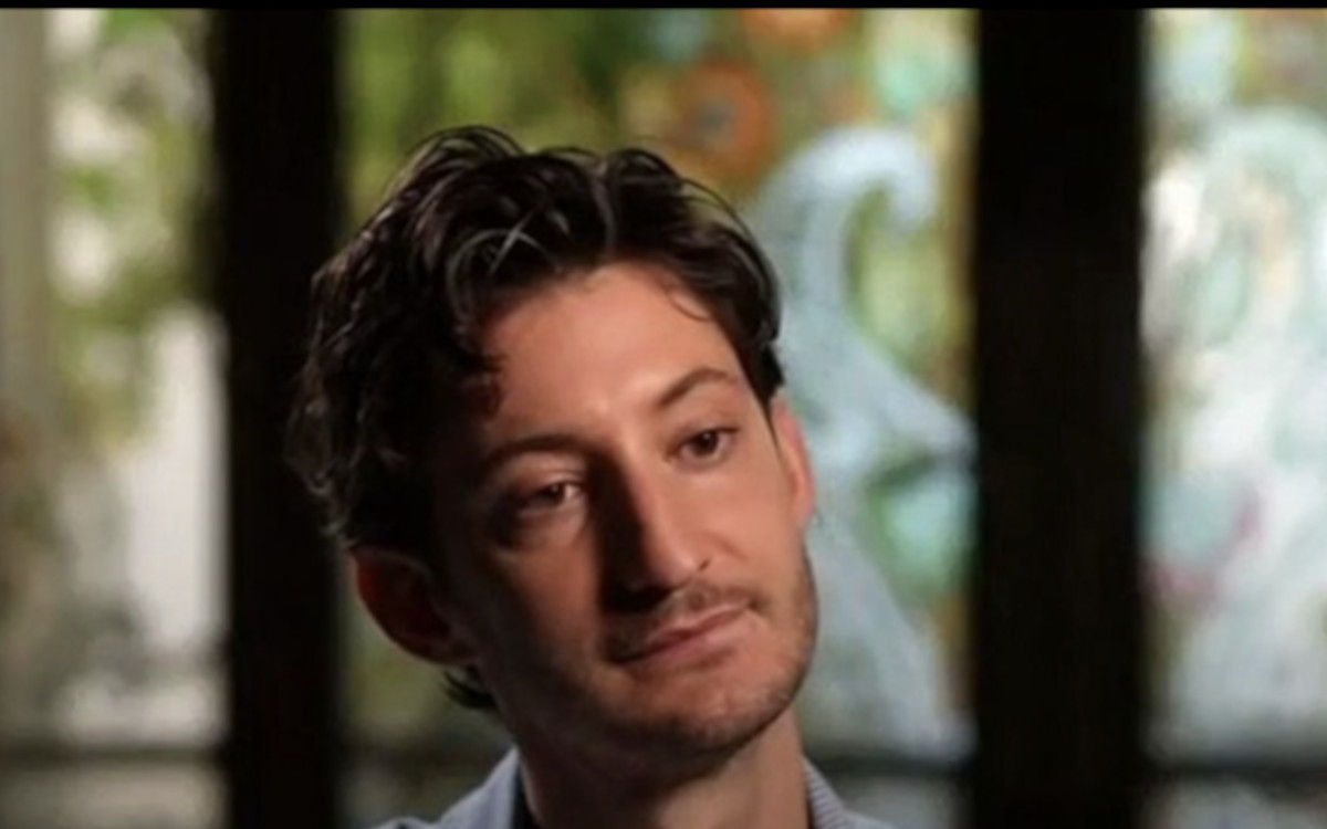 Pierre Niney ouvert à une relation homosexuelle ? Sa réponse fait réagir