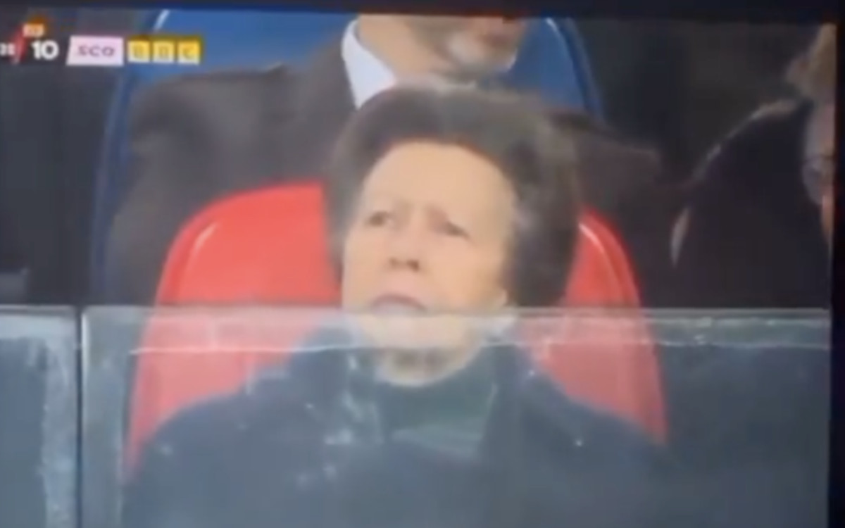 Princesse Anne : une ovation surprise et chargée d'émotion au stade de Rome 