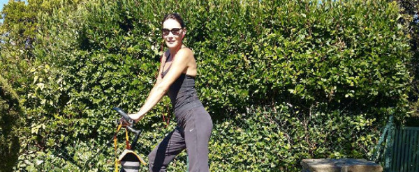 Carla Bruni, un vibrant message à Nicolas Sarkozy, brisé par la défaite à la primaire (photo)