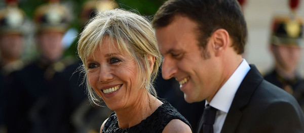 Brigitte Trogneux raconte la vérité sur sa rencontre avec Emma­nuel Macron