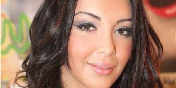 Nabilla future comédienne « J'ai eu pas mal de contacts »