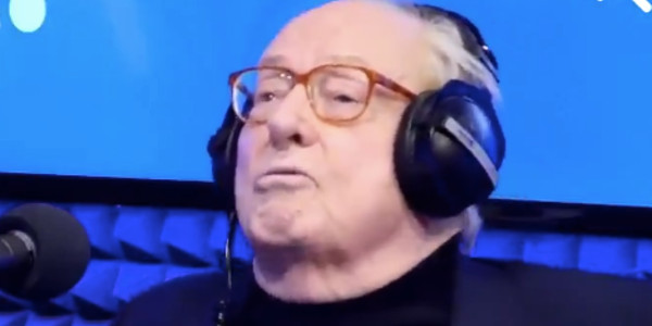 Jean-Marie Le Pen se lâche et raconte son dépucelage en direct (vidéo)