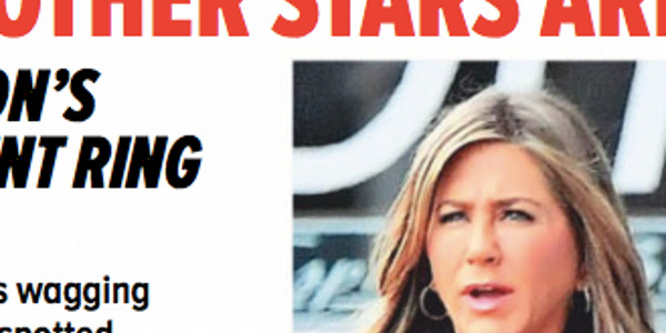 Jennifer Aniston, une étrange bague exhibée, son retour avec Brad Pitt se précise (photo)