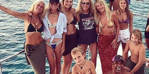Laeticia Hallyday reprend du poil de la bête avec Yannick Noah (photo)