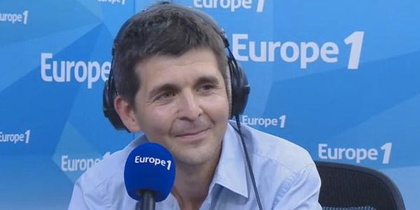 Evincé d'Europe 1, Thomas Sotto retrouve le sourire aux commandes de Complément d'enquête sur France 2