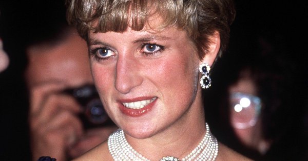 Lady Diana jamais sans sextoy « Elle a découvert l'engin lors d'un diner avec Jacques Chirac »
