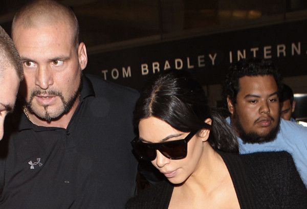 Le concierge de Kim Karda­shian dans le collimateur de la police