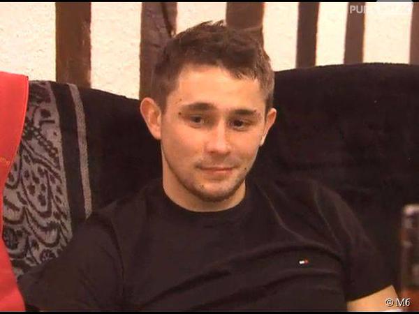 L'Amour est dans le pré 2015 - Adrien est atteint de la maladie de Hirschsprung
