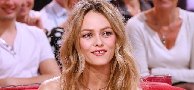 Vanessa Paradis même sourire mutin qu'à 7 ans (photos)