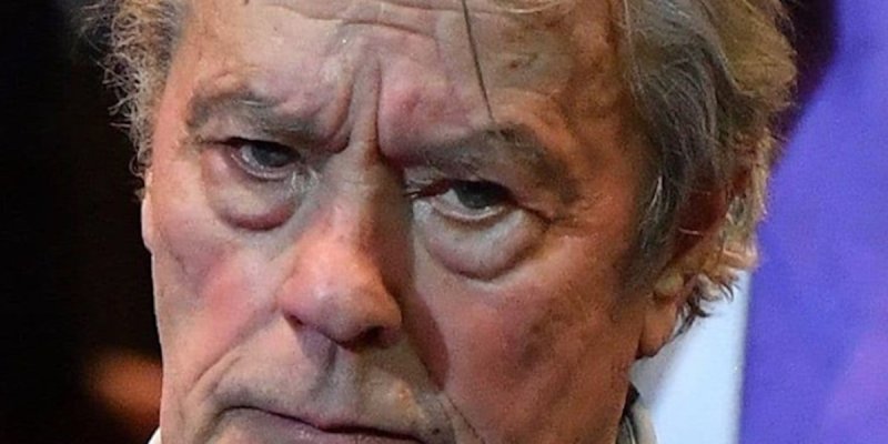 Alain Delon atteint d'un cancer en phase terminale ? La surprenante réponse d'Hiromi, son ex 