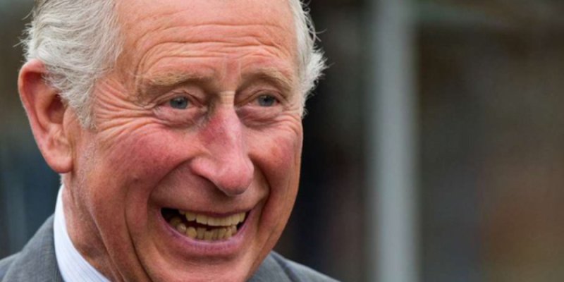 Charles III piégé par l'invitation d'Harry 