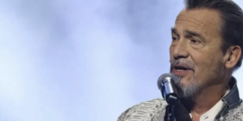 Ce que Florent Pagny dit de sa colocation avec Vanessa Paradis