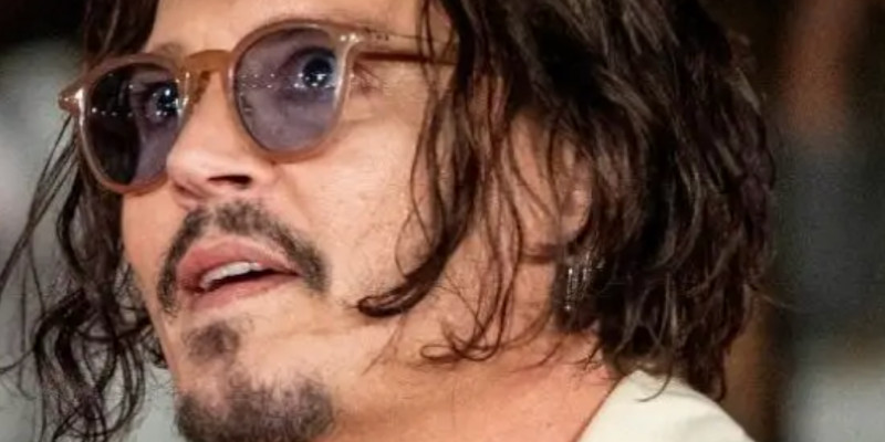 Johnny Depp renaît grâce à son ami Orlando Bloom 