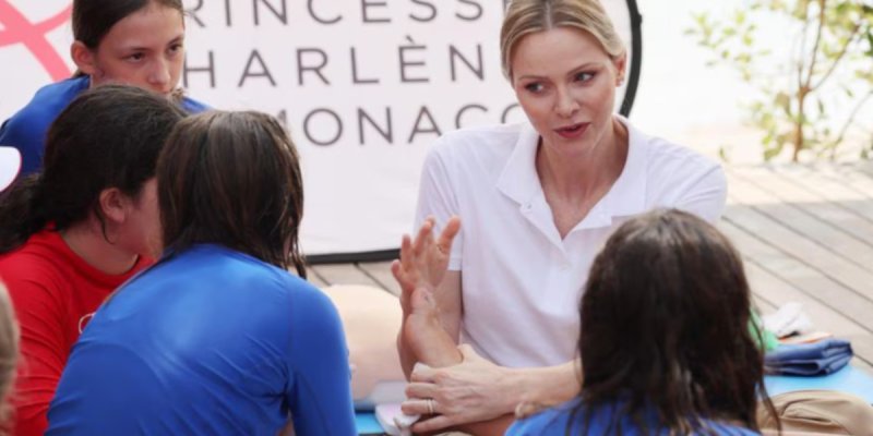 Pourquoi Charlène de Monaco remettra un prix au Ballon d'or 2025 ?