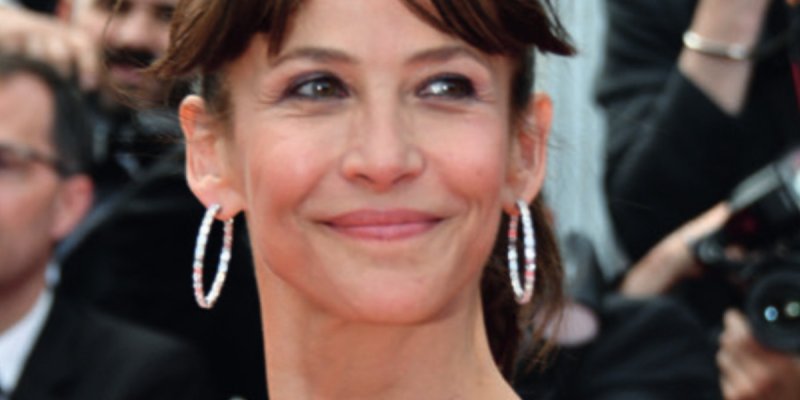 Sophie Marceau, coach mental, câlins aux arbres, sa méthode pour revenir 