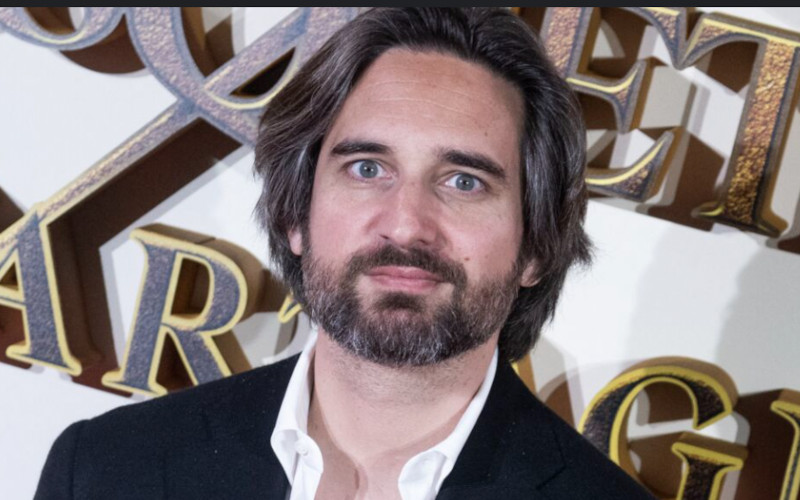Séparé de Charlotte Casiraghi, Dimitri Rassam célèbre le carton de son nouveau film avec Vanessa Paradis !