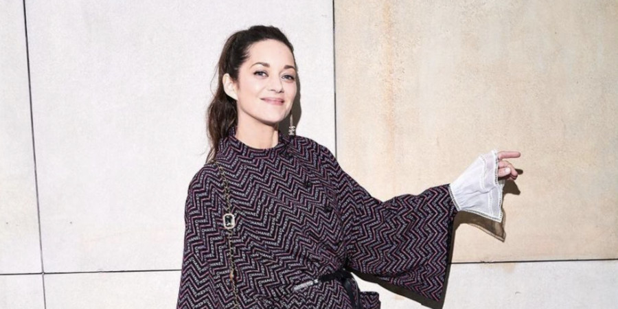  Marion Cotillard : Un conflit entre Chanel et Dior la prive JO 