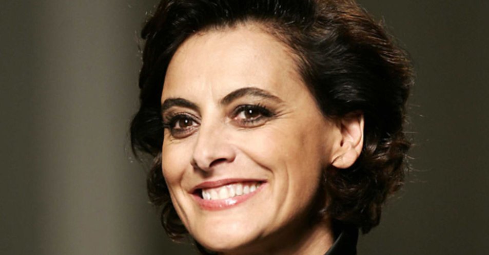 Inès de la Fres­sange condam­née à détruire une partie de sa villa à Taras­con (vidéo)